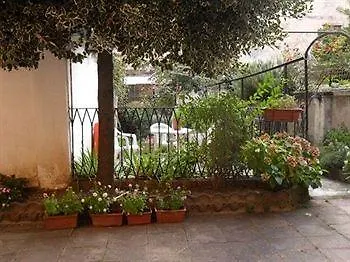 Hotel La Nara 2*