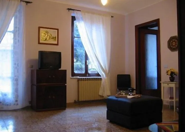 Hotel La Nara 2*